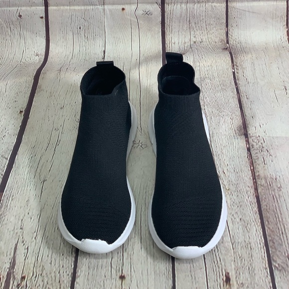 steven by steve madden fast knit sneaker